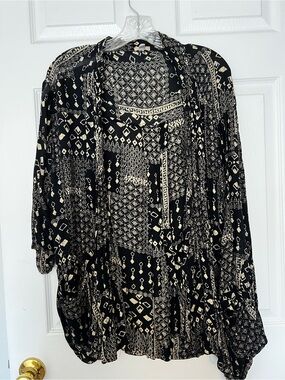 Black & Cream Geometric Pattern Lightweight kimono